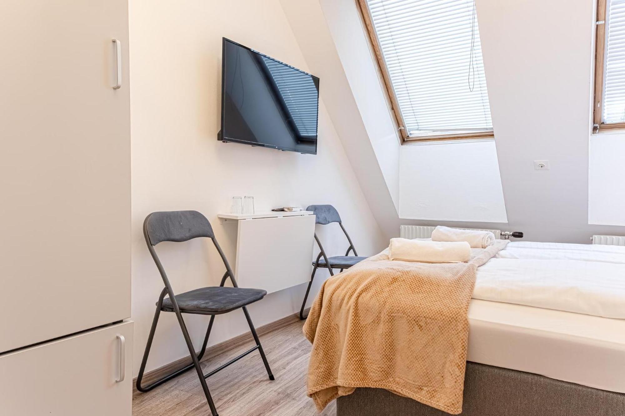 Hauptbahnhof Boutique - Virtual Reception & Self-checkin 2* Vienna